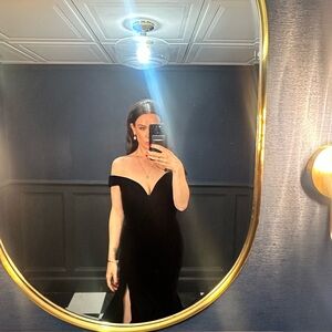 Mac Duggal Tiered Velvet Trumpet Gown Black